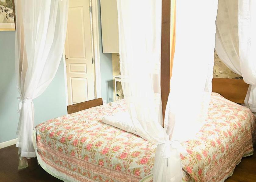 Île-de-France Provins Double Room with Private Bathroom