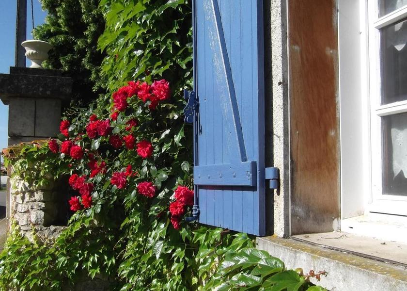 Nouvelle-Aquitaine Perigueux entrance