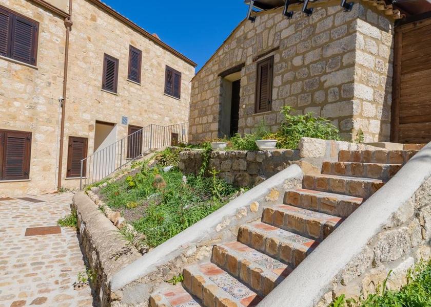 Sicily Petralia Soprana garden