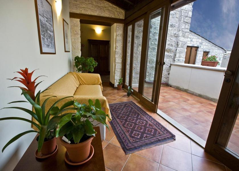 Sicily Petralia Soprana balcony/terrace