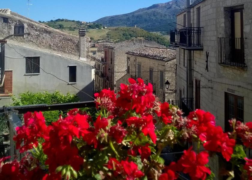 Sicily Petralia Soprana facilities