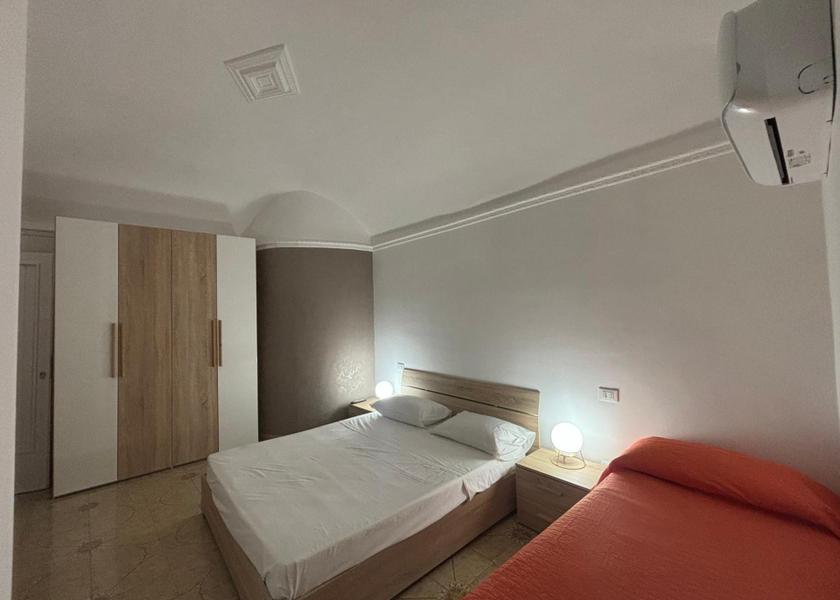 Sicily Piana degli Albanesi Triple Room with Private Bathroom