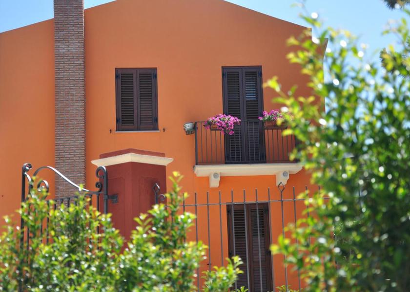 Sicily Barcellona Pozzo di Gotto garden