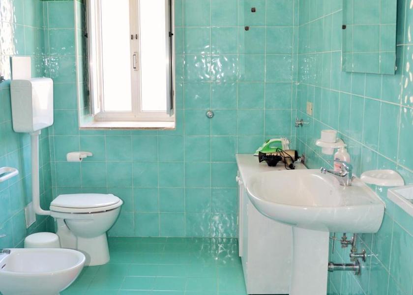 Sicily Barcellona Pozzo di Gotto Economy Quadruple Room