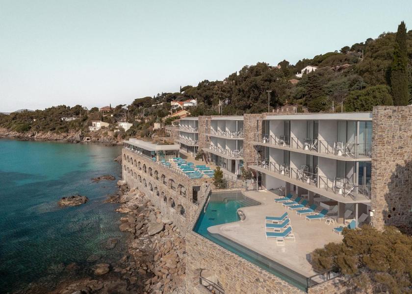 Provence-Alpes-Côte d'Azur Le Lavandou exterior view