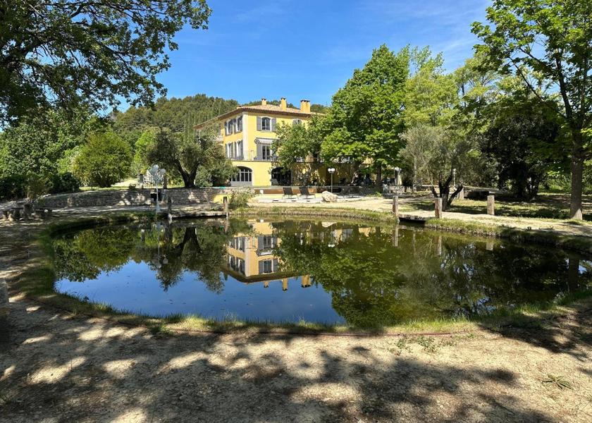 Provence-Alpes-Côte d'Azur Pertuis garden