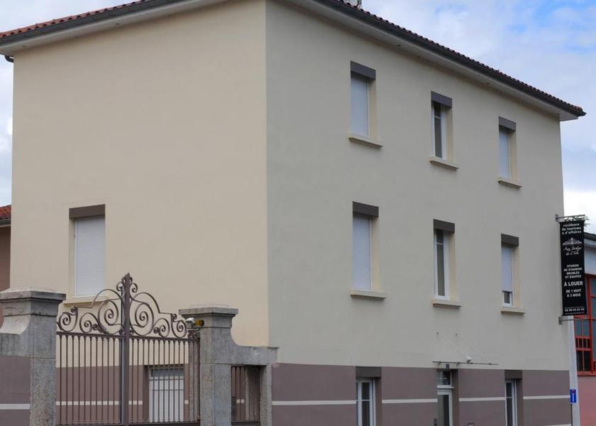 Auvergne-Rhone-Alpes Vienne entrance