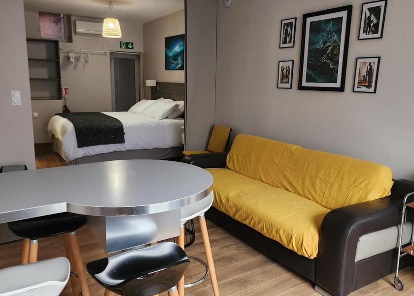 Auvergne-Rhone-Alpes Vienne Apartment - Ground Floor