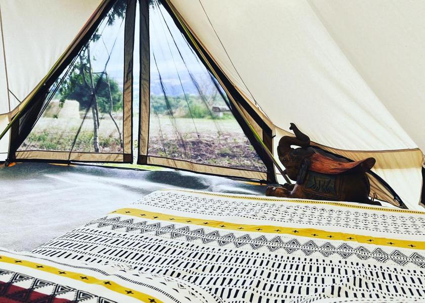 Auvergne-Rhone-Alpes Vienne Tent