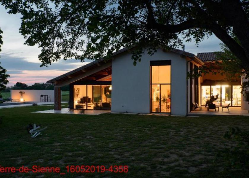 Auvergne-Rhone-Alpes Vienne entrance