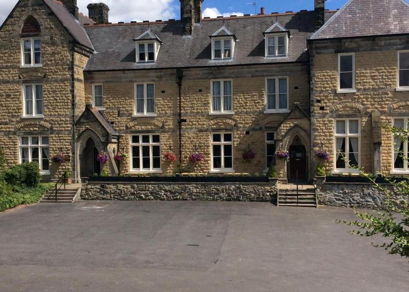 England Malton Hotel Exterior