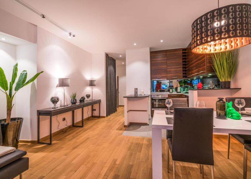 Auvergne-Rhone-Alpes Annecy facilities