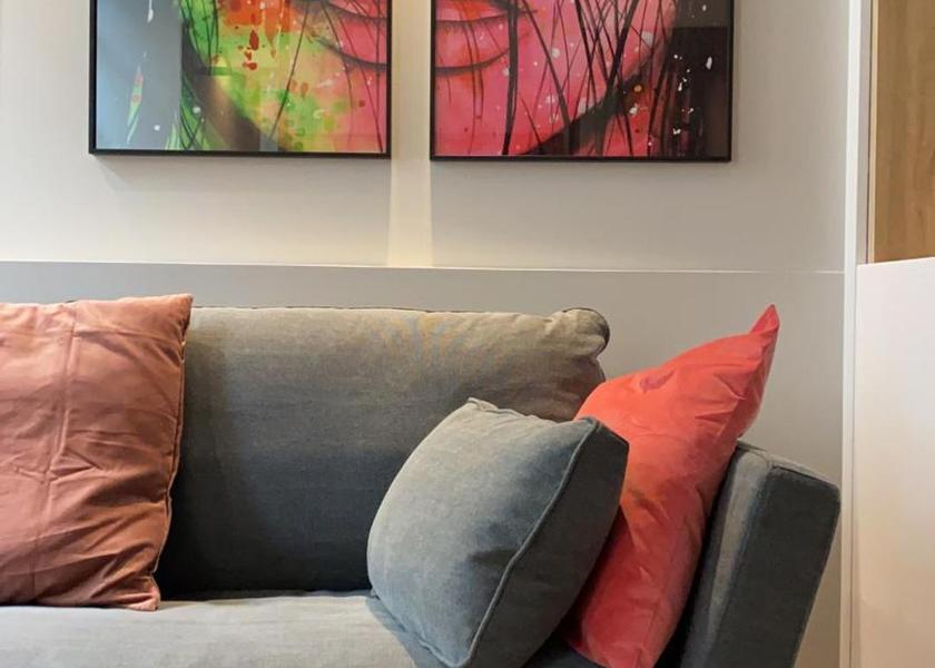 Auvergne-Rhone-Alpes Annecy bar/lounge