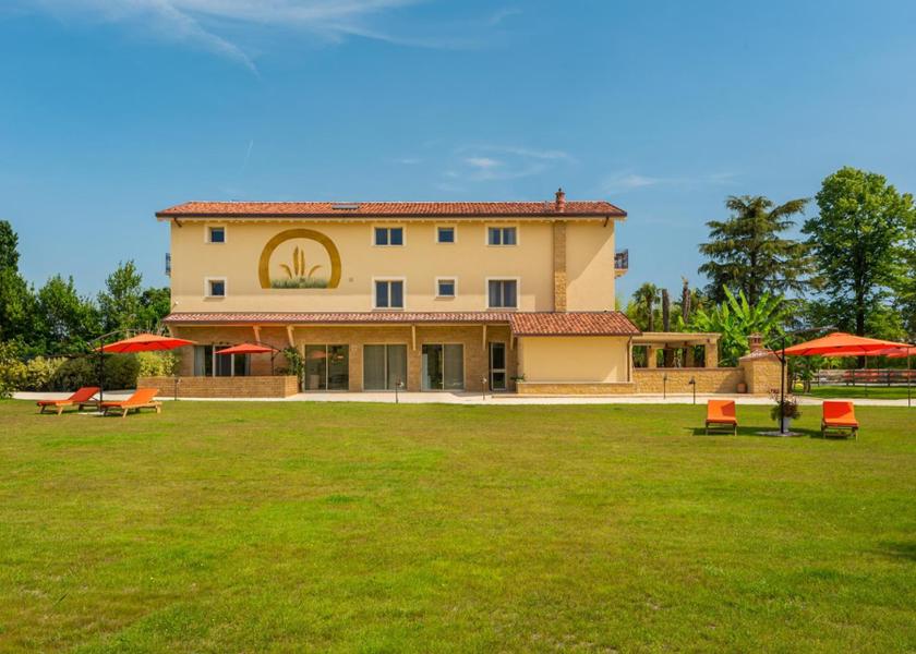 Tuscany Seravezza exterior view
