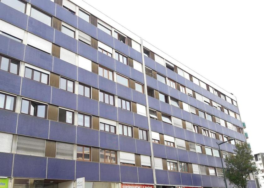 Auvergne-Rhone-Alpes Annecy exterior view