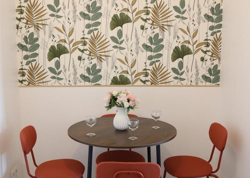 Auvergne-Rhone-Alpes Annecy facilities