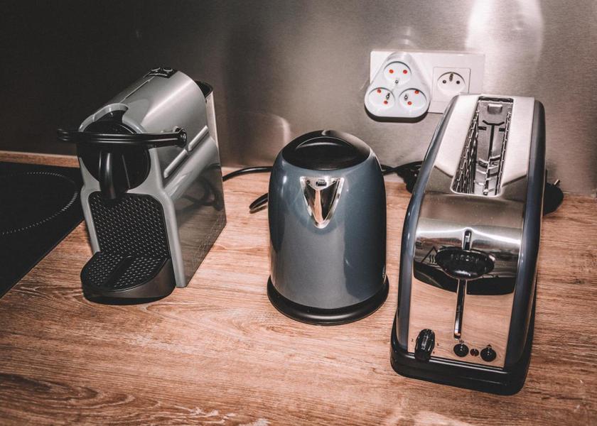 Auvergne-Rhone-Alpes Annecy facilities