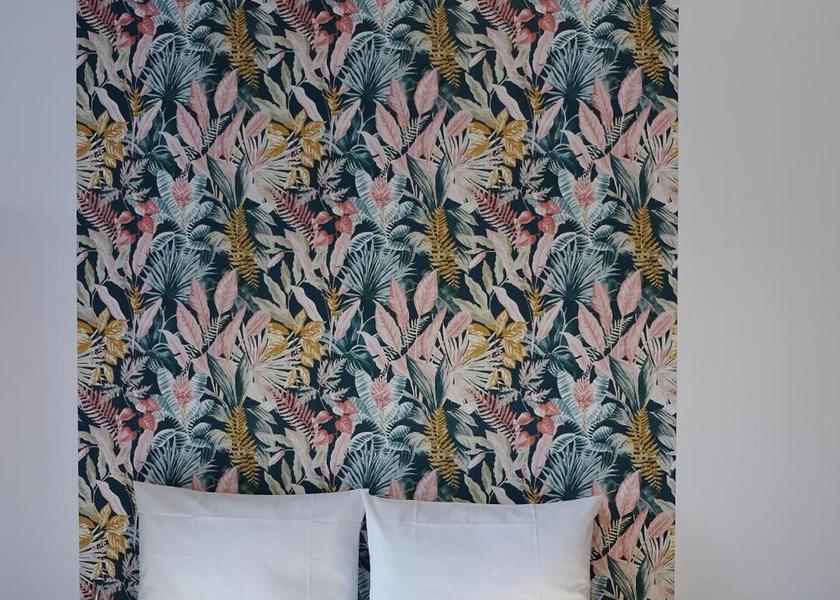 Auvergne-Rhone-Alpes Annecy Apartment with Mountain View