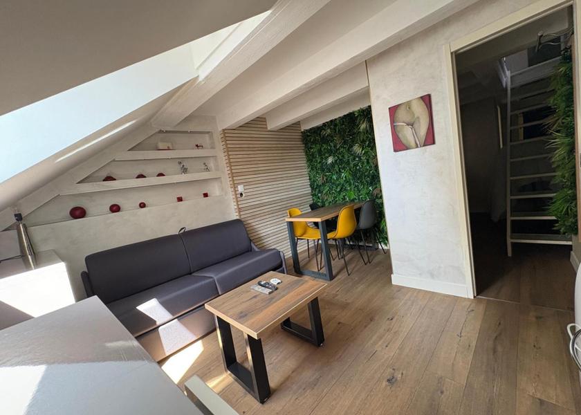 Auvergne-Rhone-Alpes Annecy 