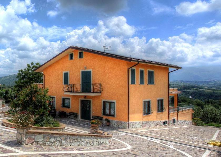 Lazio Tarano exterior view