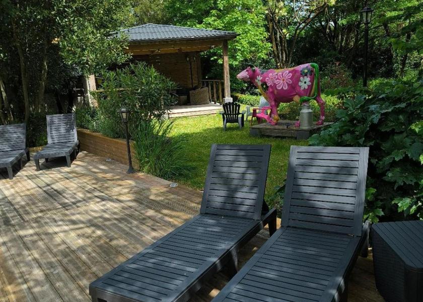 Nouvelle-Aquitaine Cognac swimming pool