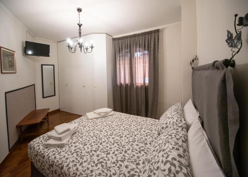 Puglia Toritto Double Room with Private Bathroom