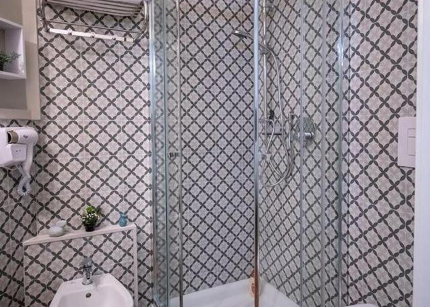 Puglia Toritto Double Room with Private Bathroom