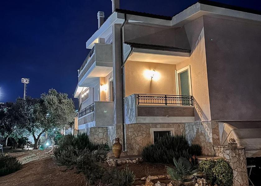 Puglia Torricella exterior view