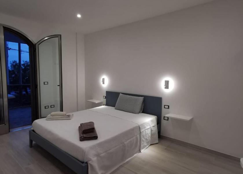 Puglia Torricella Double Room with Balcony and Sea View