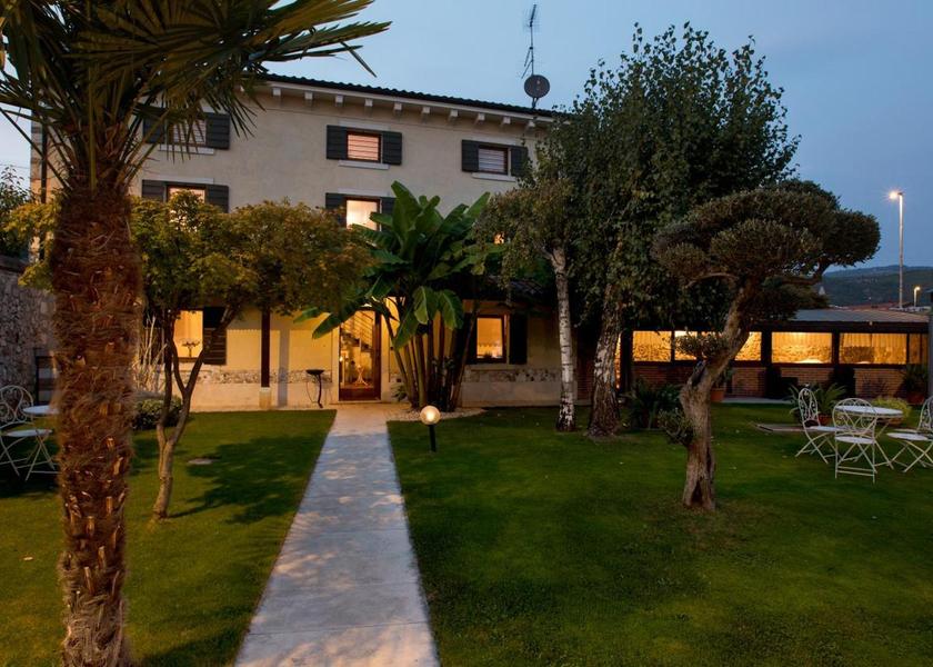 Veneto Tregnago garden