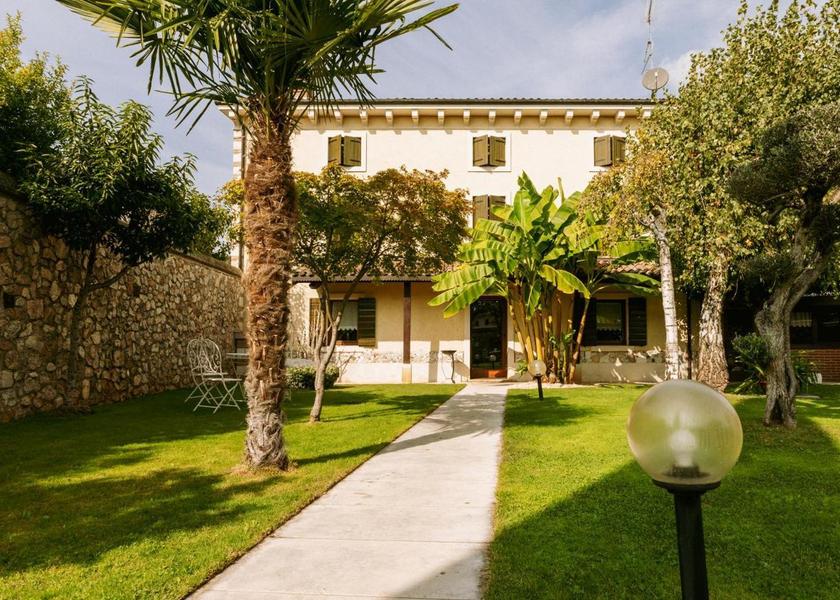 Veneto Tregnago garden