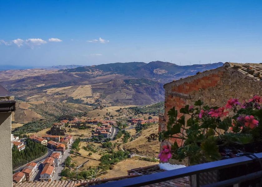 Sicily Troina balcony/terrace