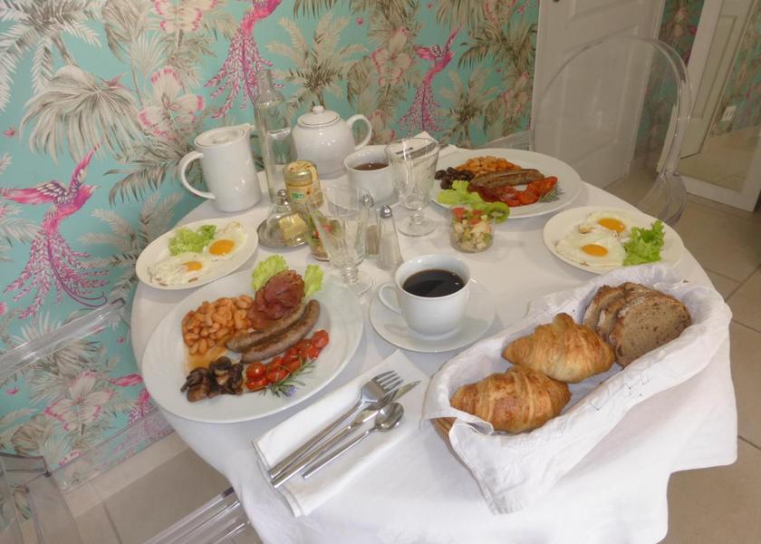 Provence-Alpes-Côte d'Azur Antibes food and beverages
