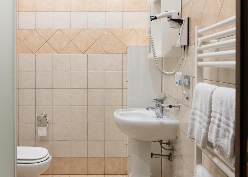 Sicily Valguarnera Caropepe Double Room with Private Bathroom