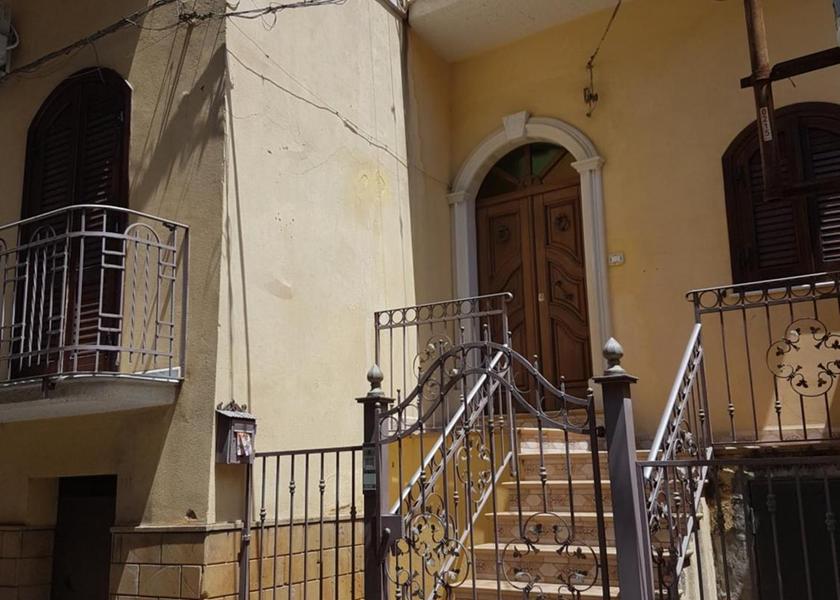 Sicily Valguarnera Caropepe exterior view