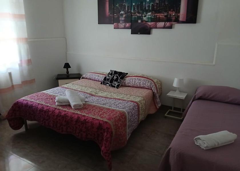 Sicily Valguarnera Caropepe Triple Room
