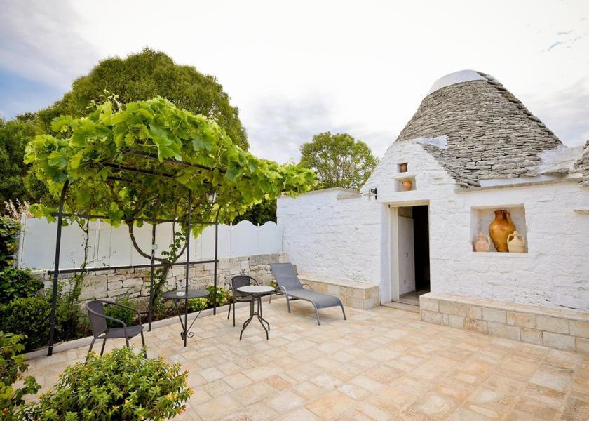 Puglia Villa Castelli balcony/terrace