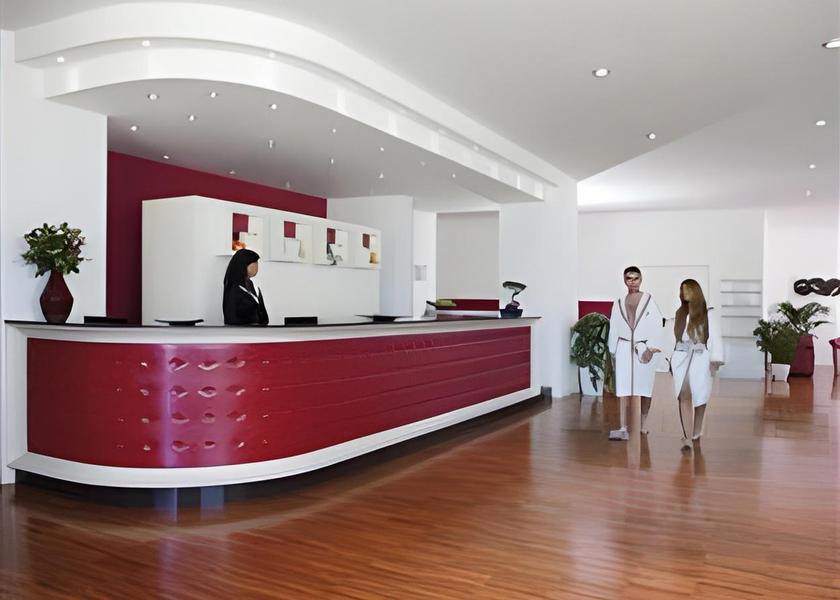 Molise Castelpetroso reception