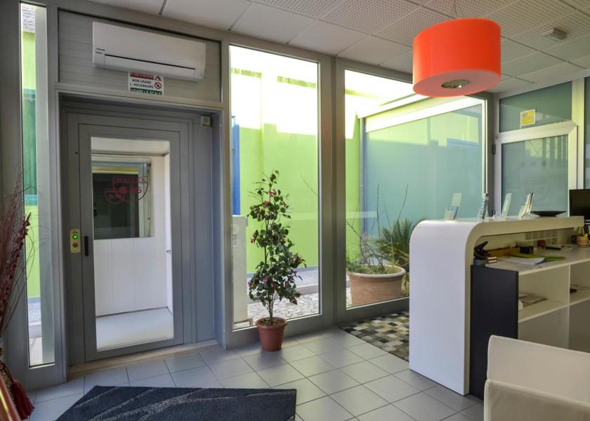 Puglia Muro Leccese lobby