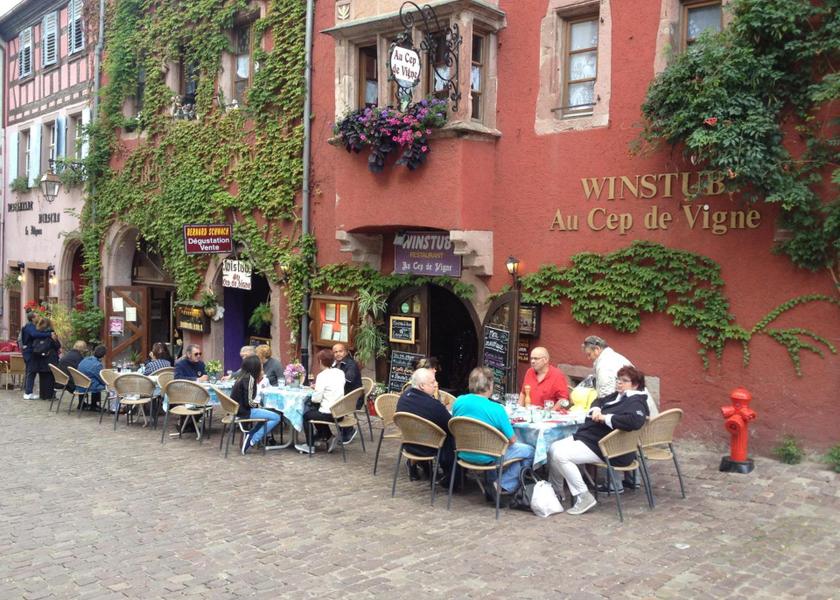 Grand Est Riquewihr facilities