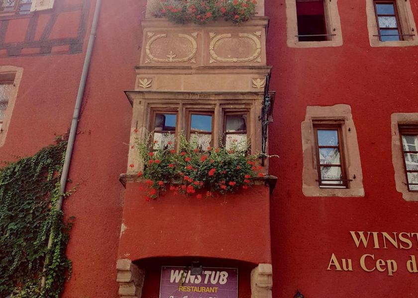 Grand Est Riquewihr entrance