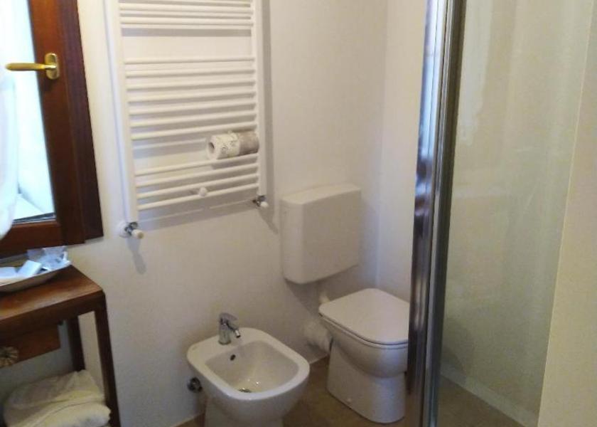 Friuli Venezia Giulia Budoia shower