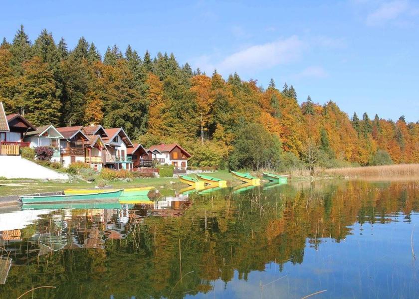 Bourgogne-Franche-Comté Saint-Point-Lac facilities