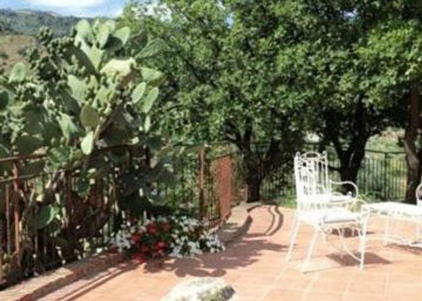 Sicily Graniti balcony/terrace