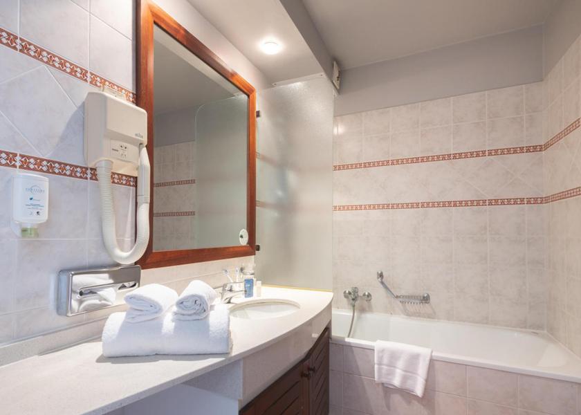 Provence-Alpes-Côte d'Azur Le Cannet Studio twin Room with Pool View