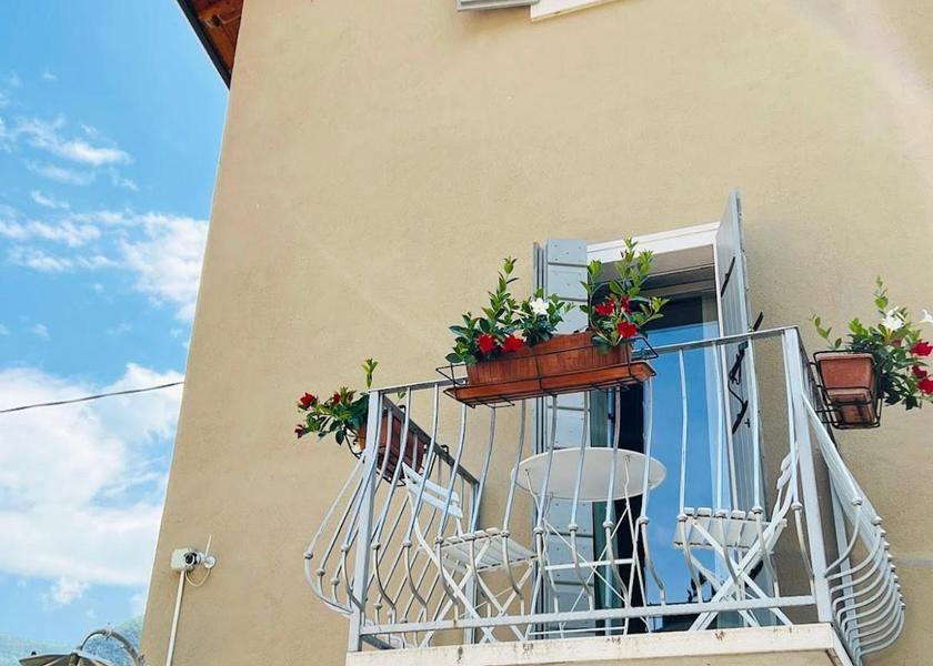 Veneto Rivoli Veronese Hotel Exterior