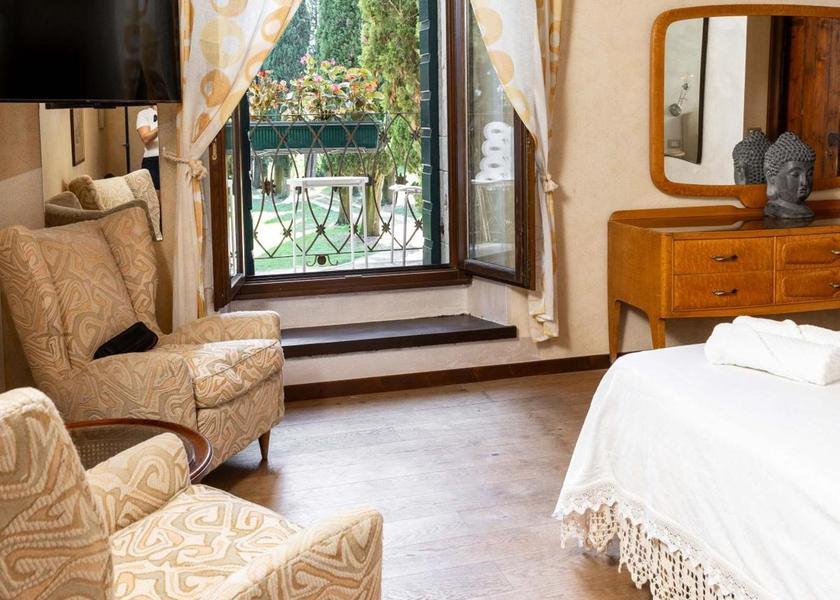 Veneto Rivoli Veronese King Room with Balcony