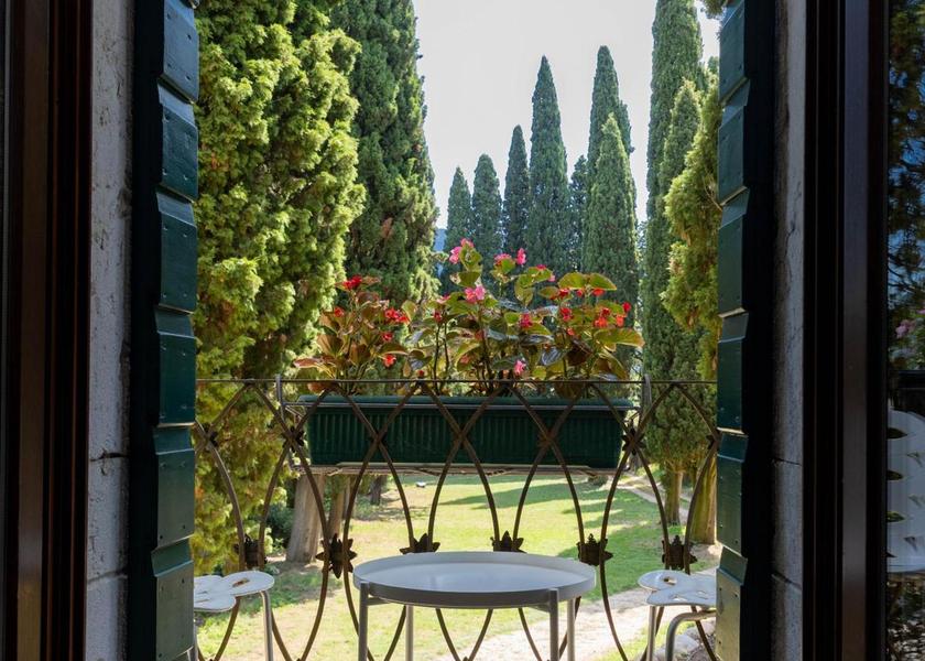Veneto Rivoli Veronese balcony/terrace