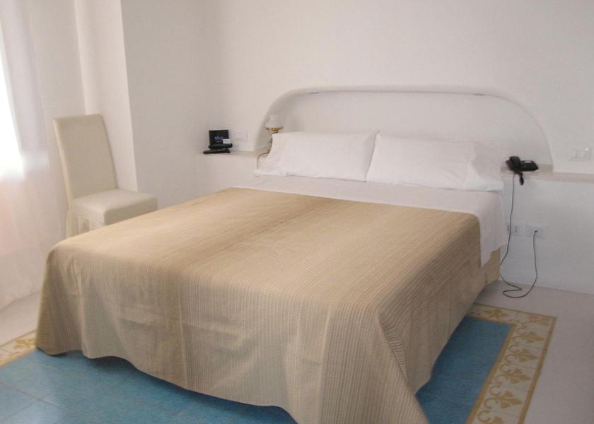 Sicily Santa Marina Salina Superior Double Room with Terrace and Sea view 