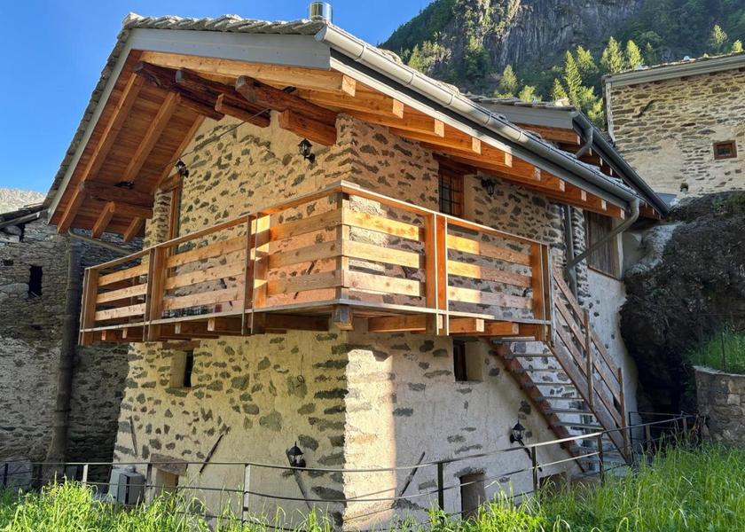 Valle d'Aosta Pontboset exterior view